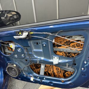 https://car-akademia.ru/shumoizolyacziya-avto/